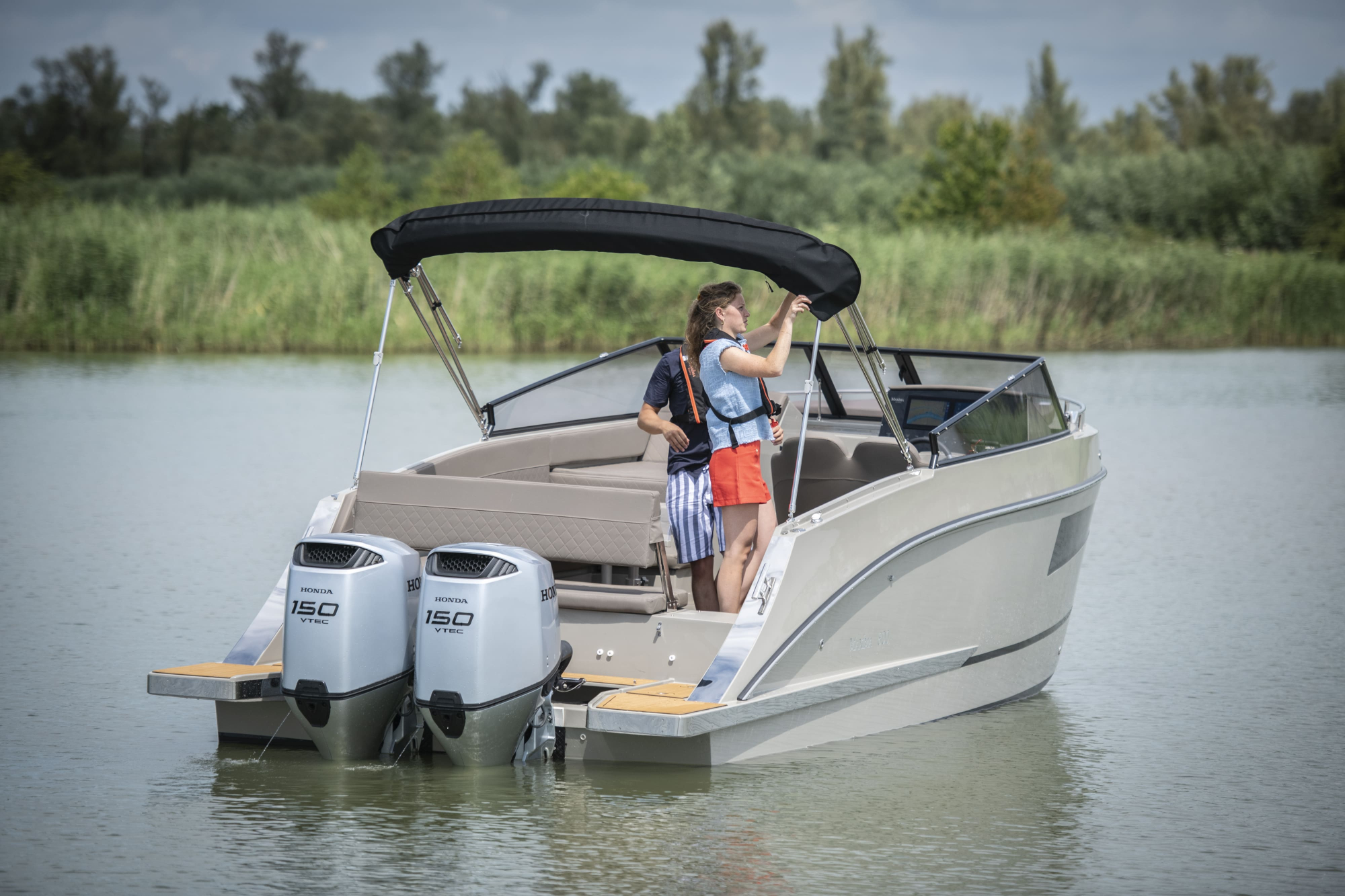 Maxima Boats 800 Cabin — foto 3 van 21