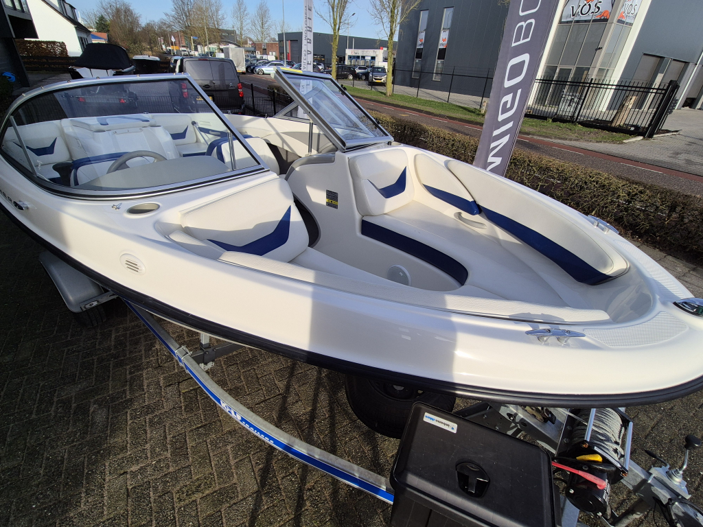 Bayliner 185 BR + Kalf 1800 geremde trailer Topstaat! — foto 8 van 14