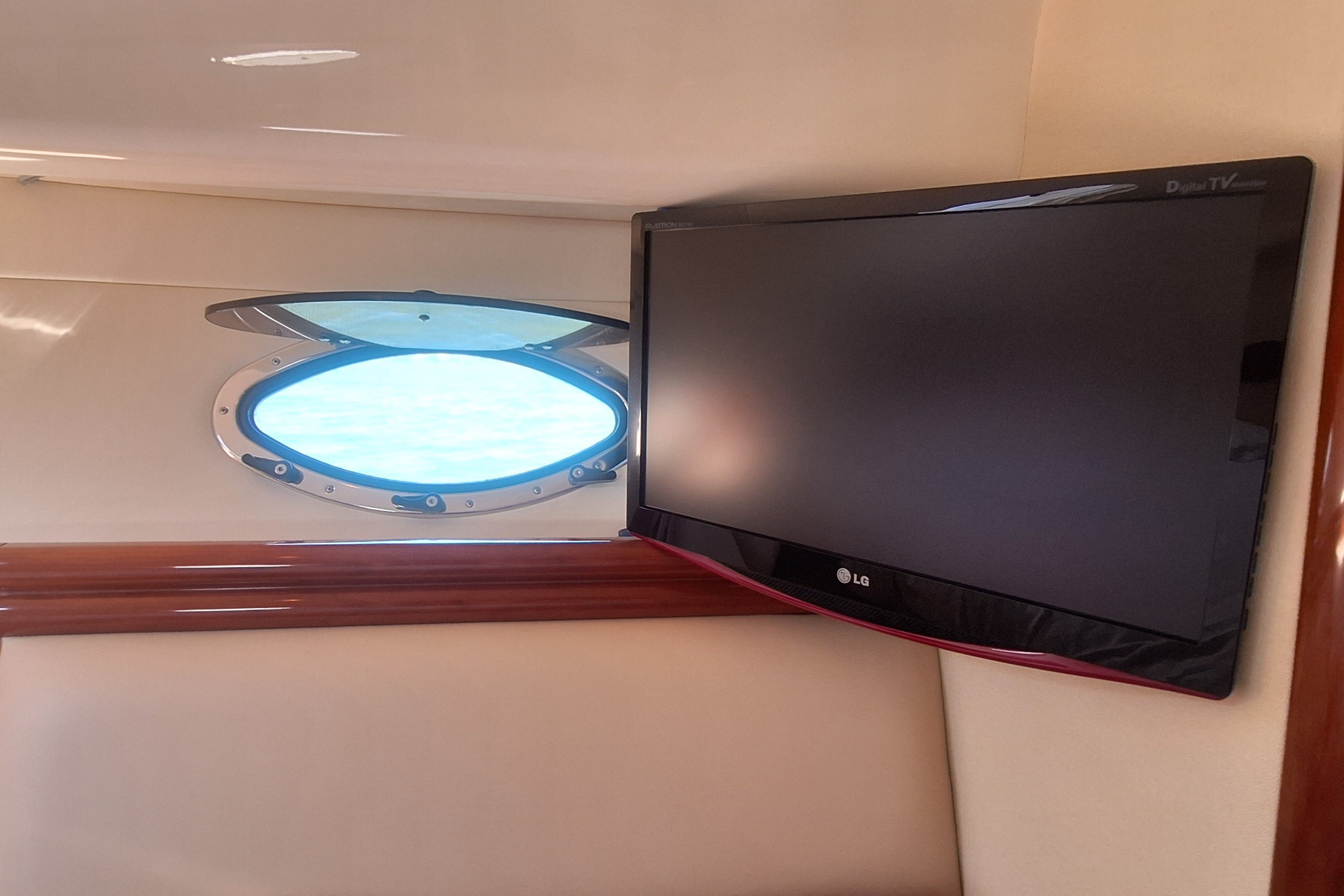 Fairline Phantom 40 — foto 81 van 87