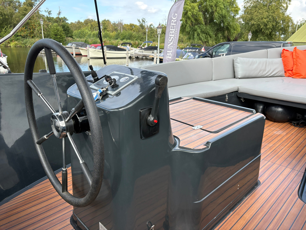 Escape 750 ( 2015)  — foto 13 van 14