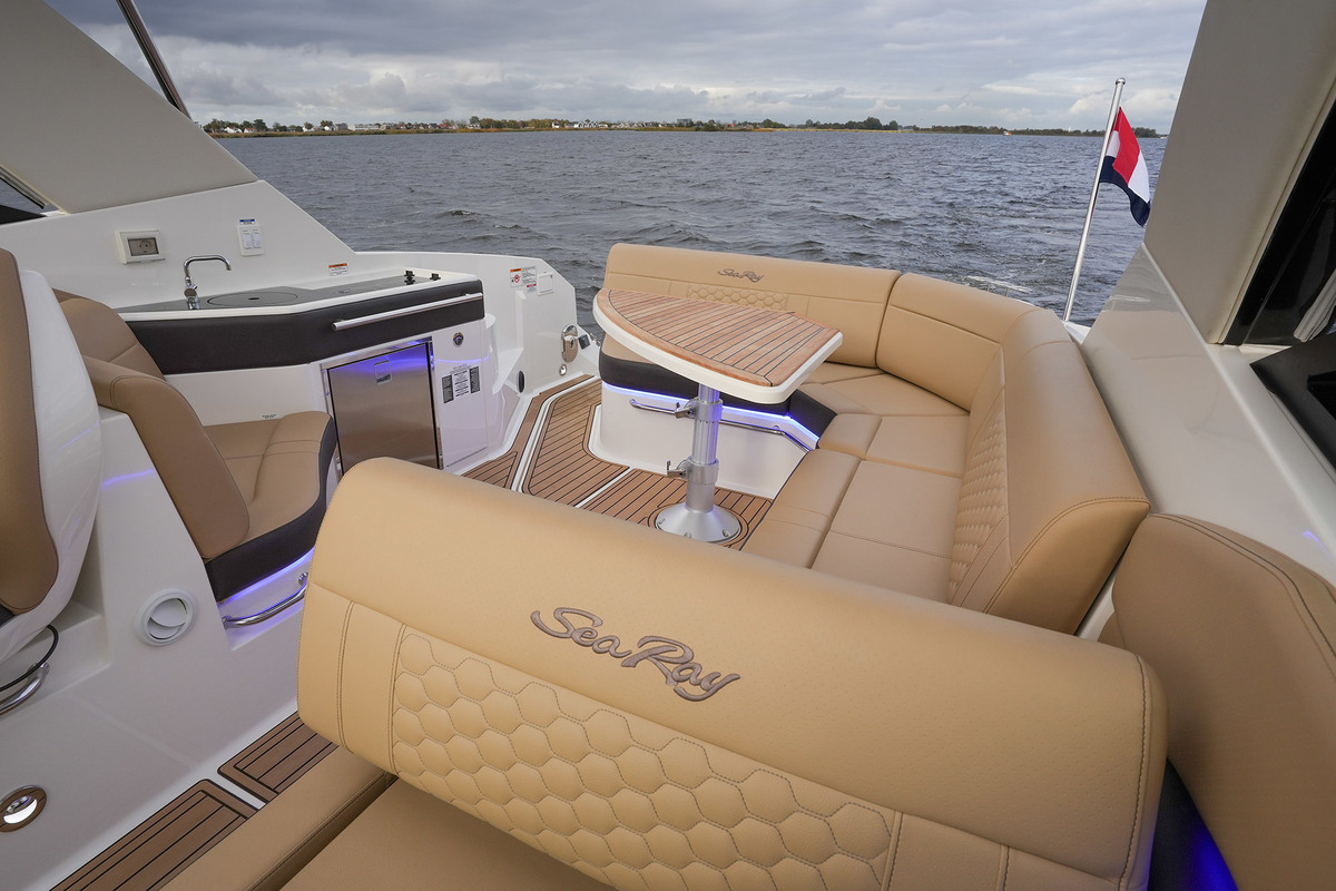 Sea Ray Sundancer 320 — foto 49 van 80