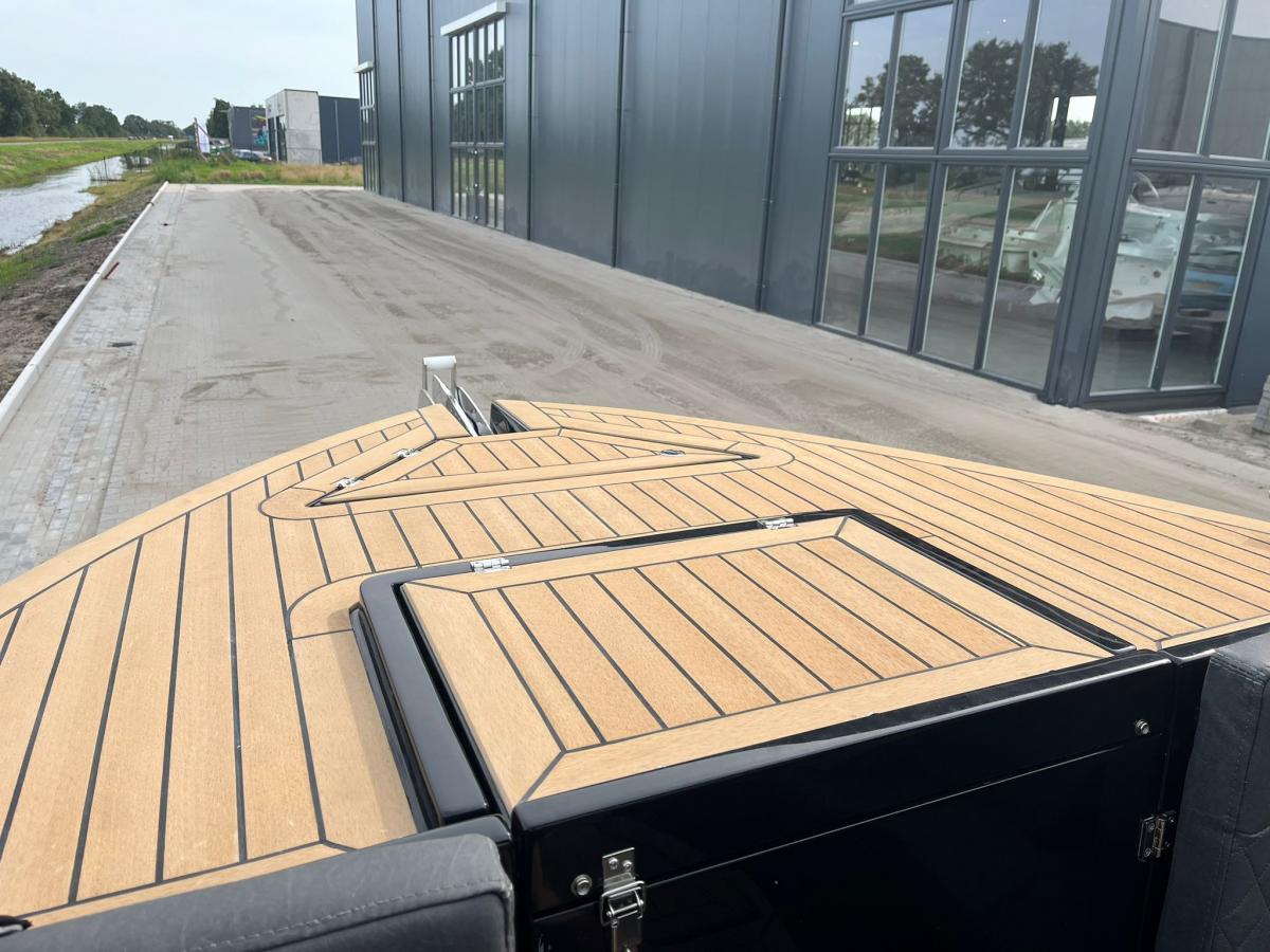 Maxima 740 Tender — foto 11 van 19
