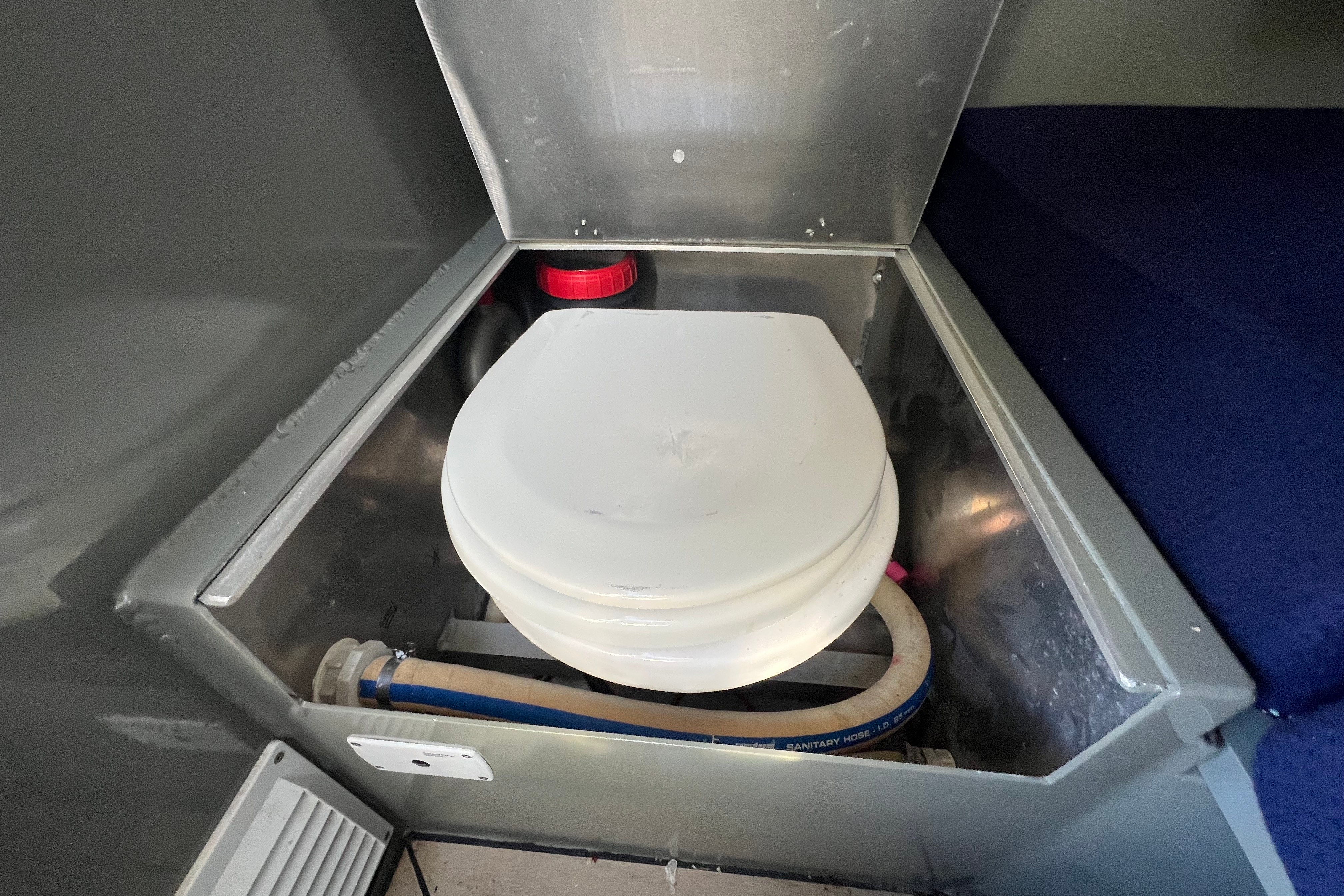 Waterman 8.0 Cabin — foto 25 van 36