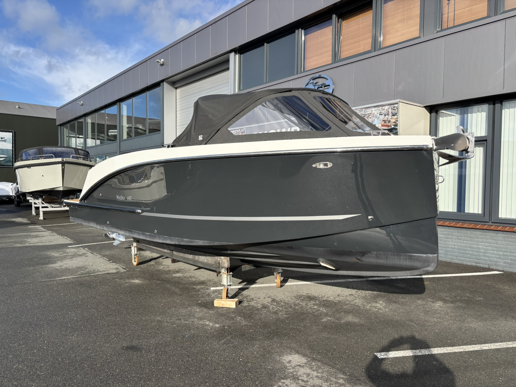 Maxima Boats 680 Sport Lounge met Honda 250 pk op voorraad! — foto 2 van 17