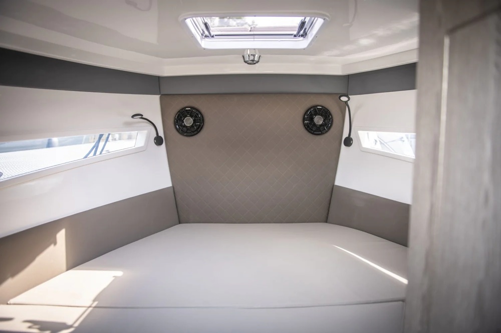 Maxima 800 Cabin — foto 8 van 12