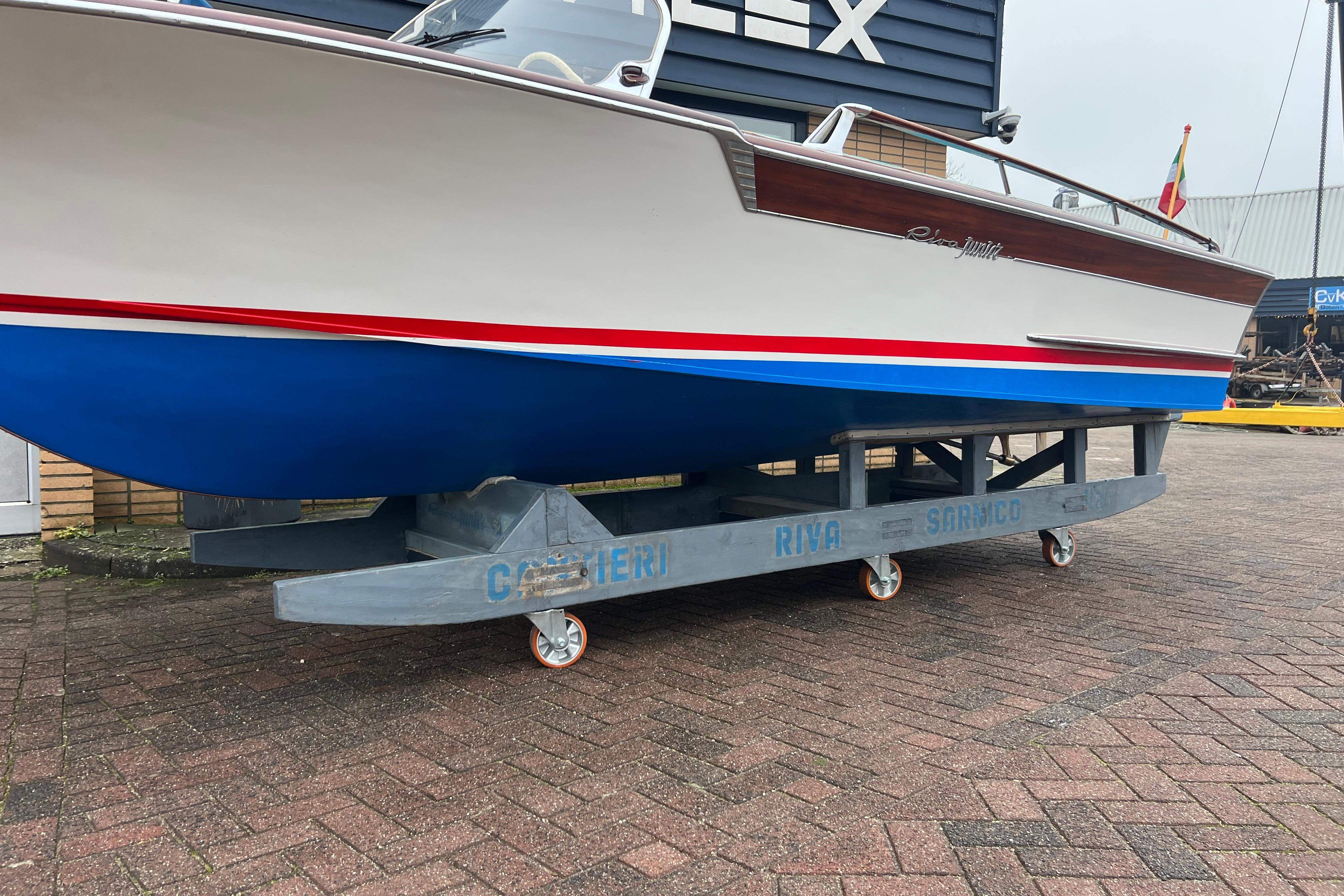 Riva Junior — foto 17 van 17