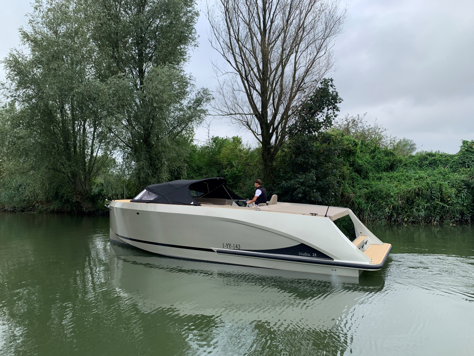 Maxima Boats 35 met 2x Honda 250 pk op voorraad! — foto 2 van 30