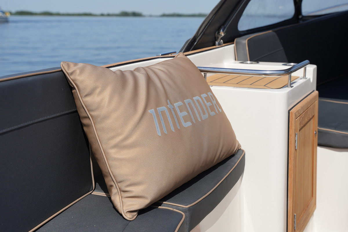 Interboat Intender 820 — foto 33 van 43