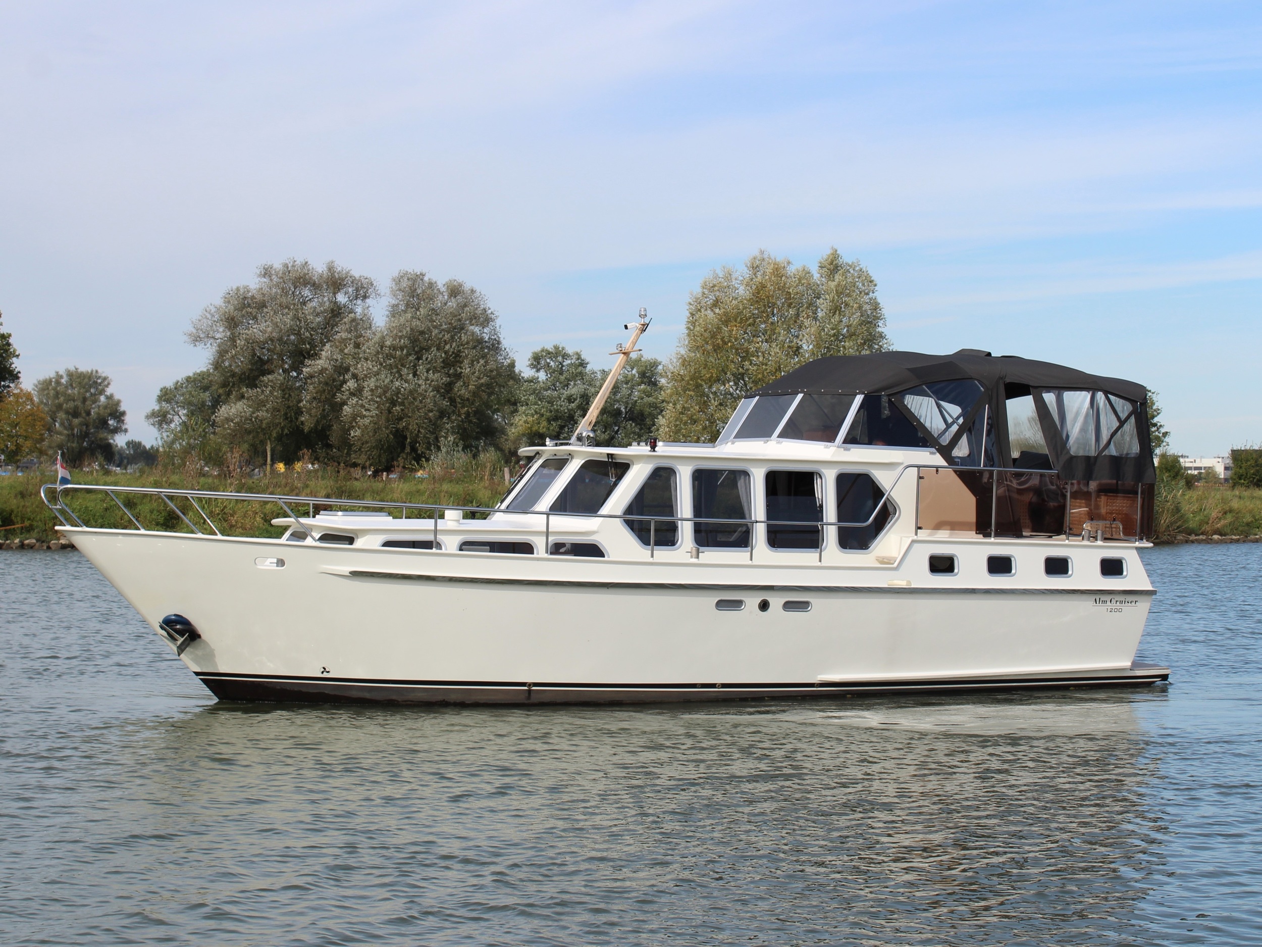 Alm Kruiser 12.50 AK — foto 1 van 28