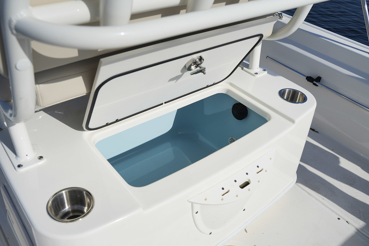 Boston Whaler 210 Montauk — foto 18 van 50