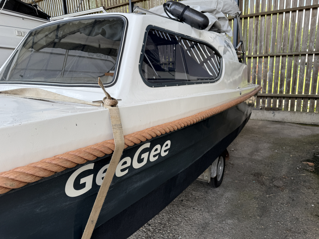 Motorboot 6m recente 15pk Honda trailer 6m kajuitboot — foto 4 van 10