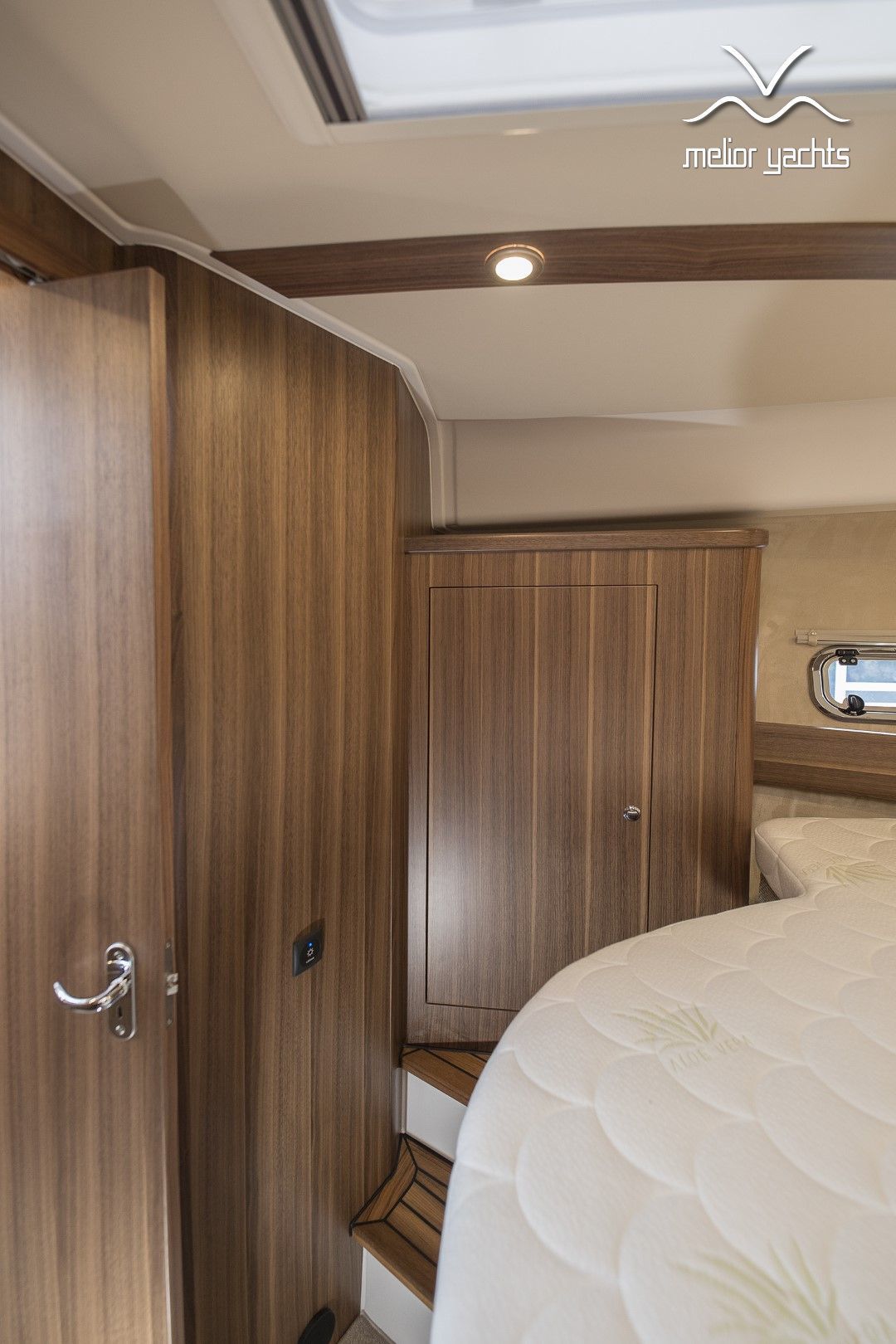 Saga 385 - Edition Walnut Interior — foto 19 van 56