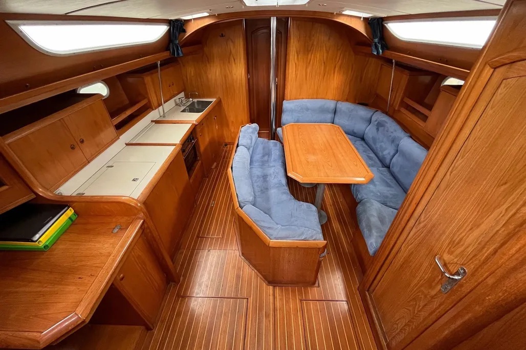 Jeanneau Sun Odyssey 42.2 - BluYachting — foto 2 van 12
