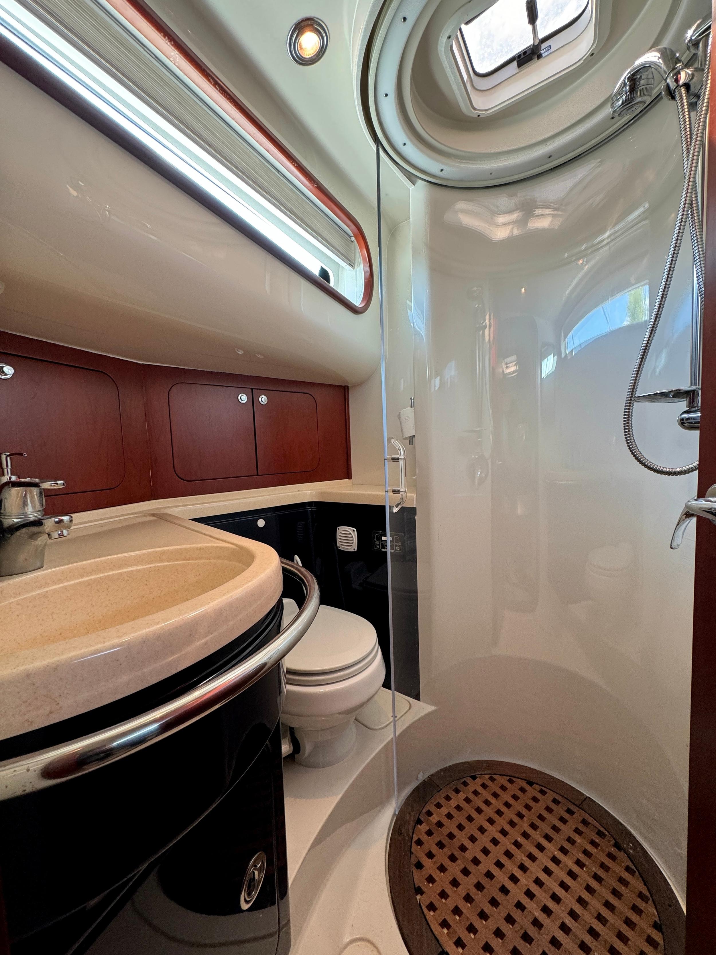 Chris-Craft Roamer 40 Lobster — foto 35 van 67
