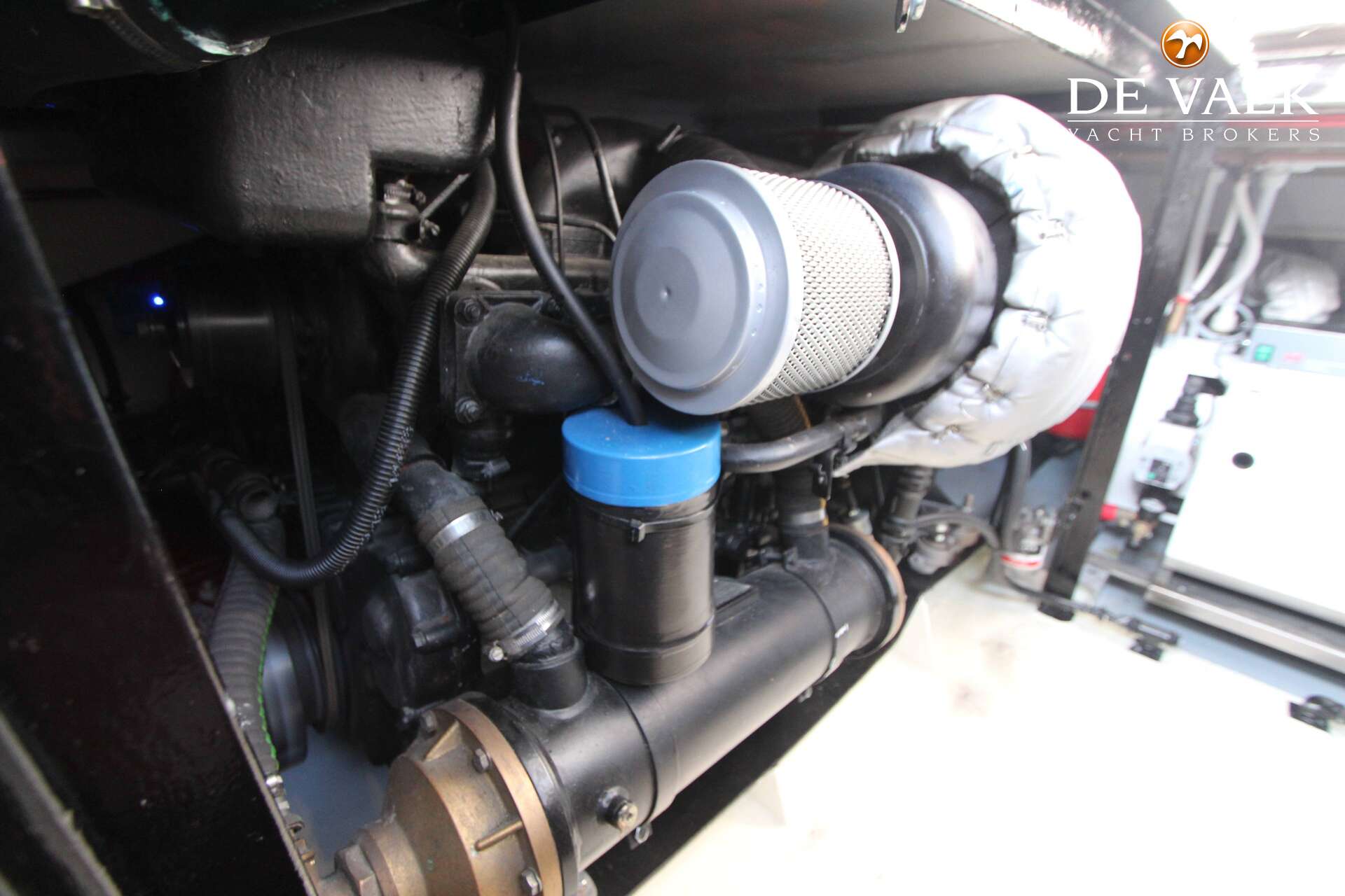 Striker 44 — foto 30 van 32