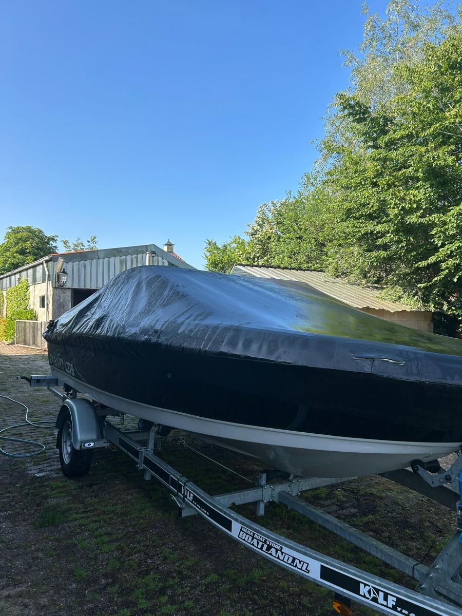 Four Winns H180 Bowrider outboard — foto 24 van 28
