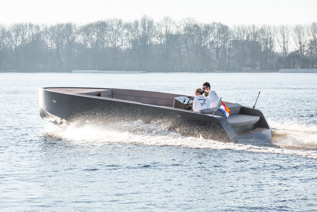 Triple 7 tender  — foto 6 van 22