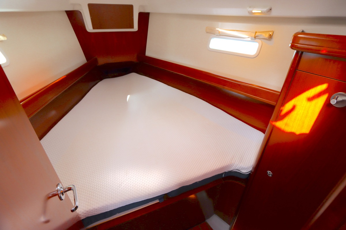 BENETEAU OCEANIS CLIPPER 373 — foto 23 van 48