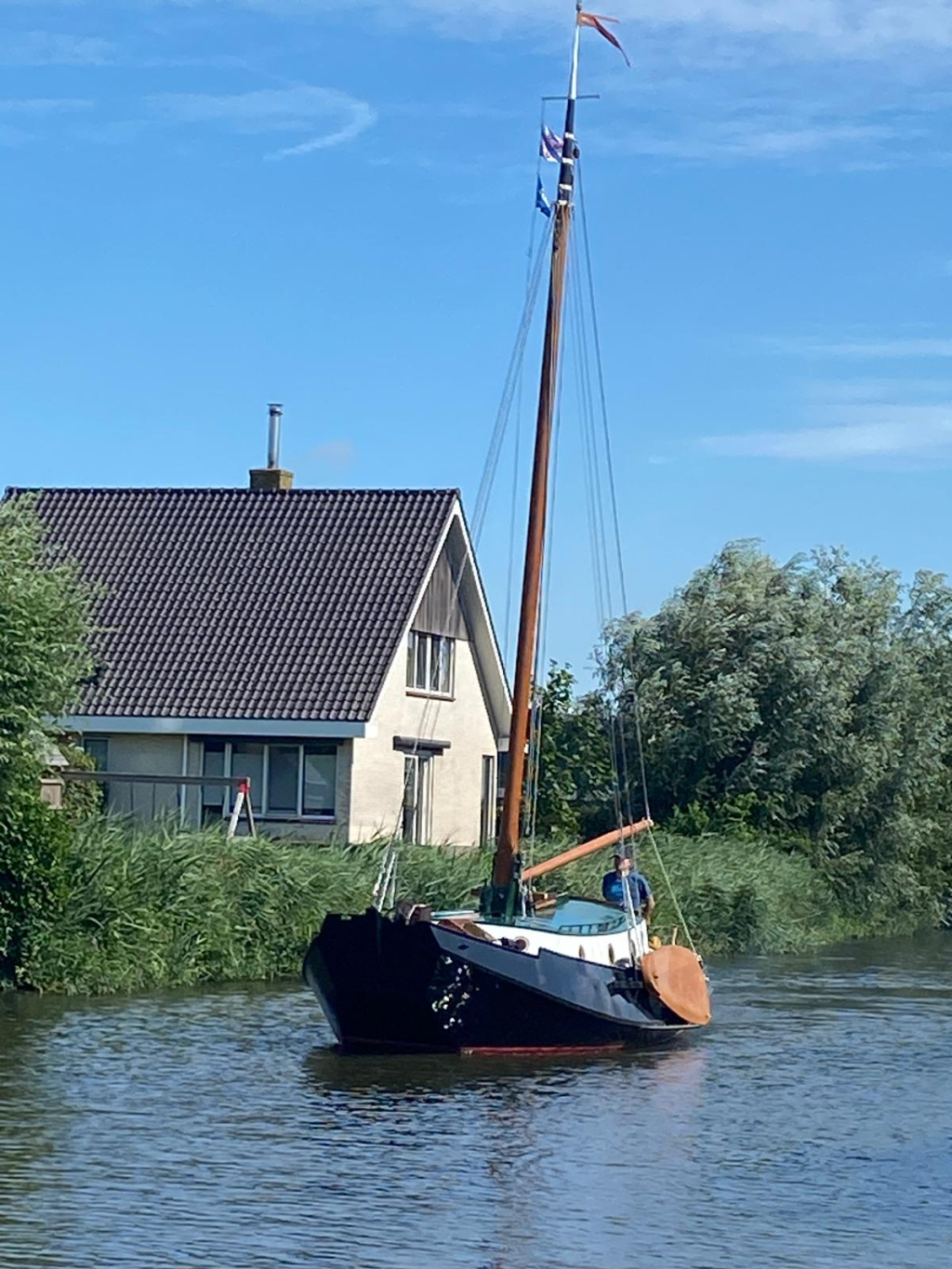 Huitema Zeeschouw 800 (1977) – Goed onderhouden platbodem met veel karakter — foto 2 van 41
