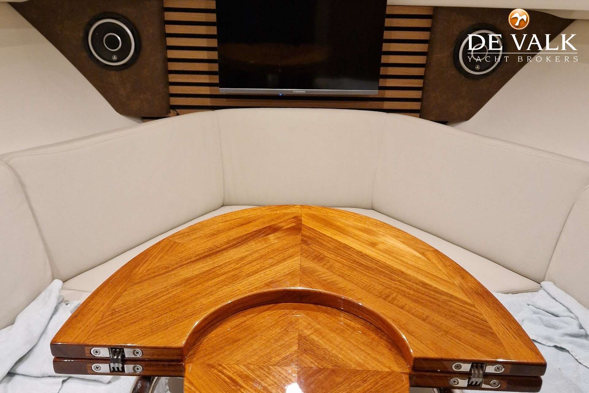 Boston Whaler 285 Conquest Pilothouse — foto 32 van 43