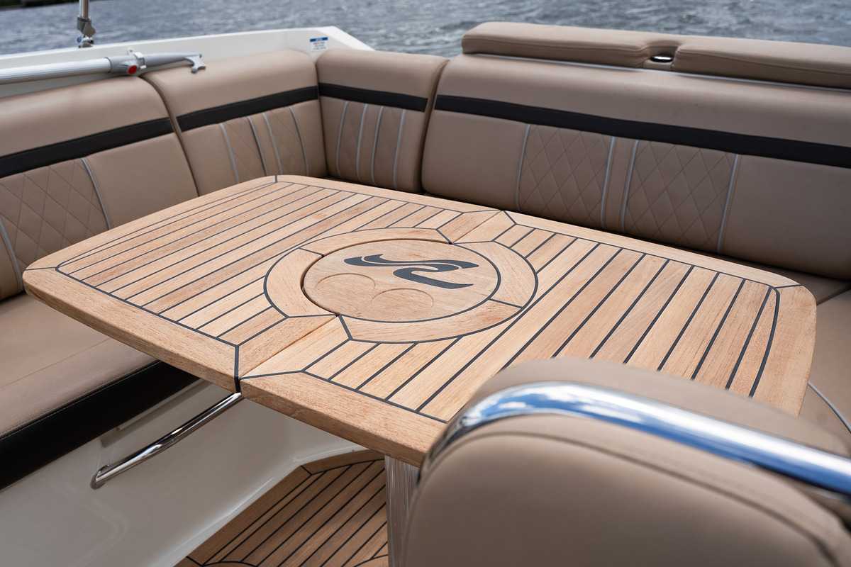 Sea Ray Sun Sport 250 — foto 18 van 46