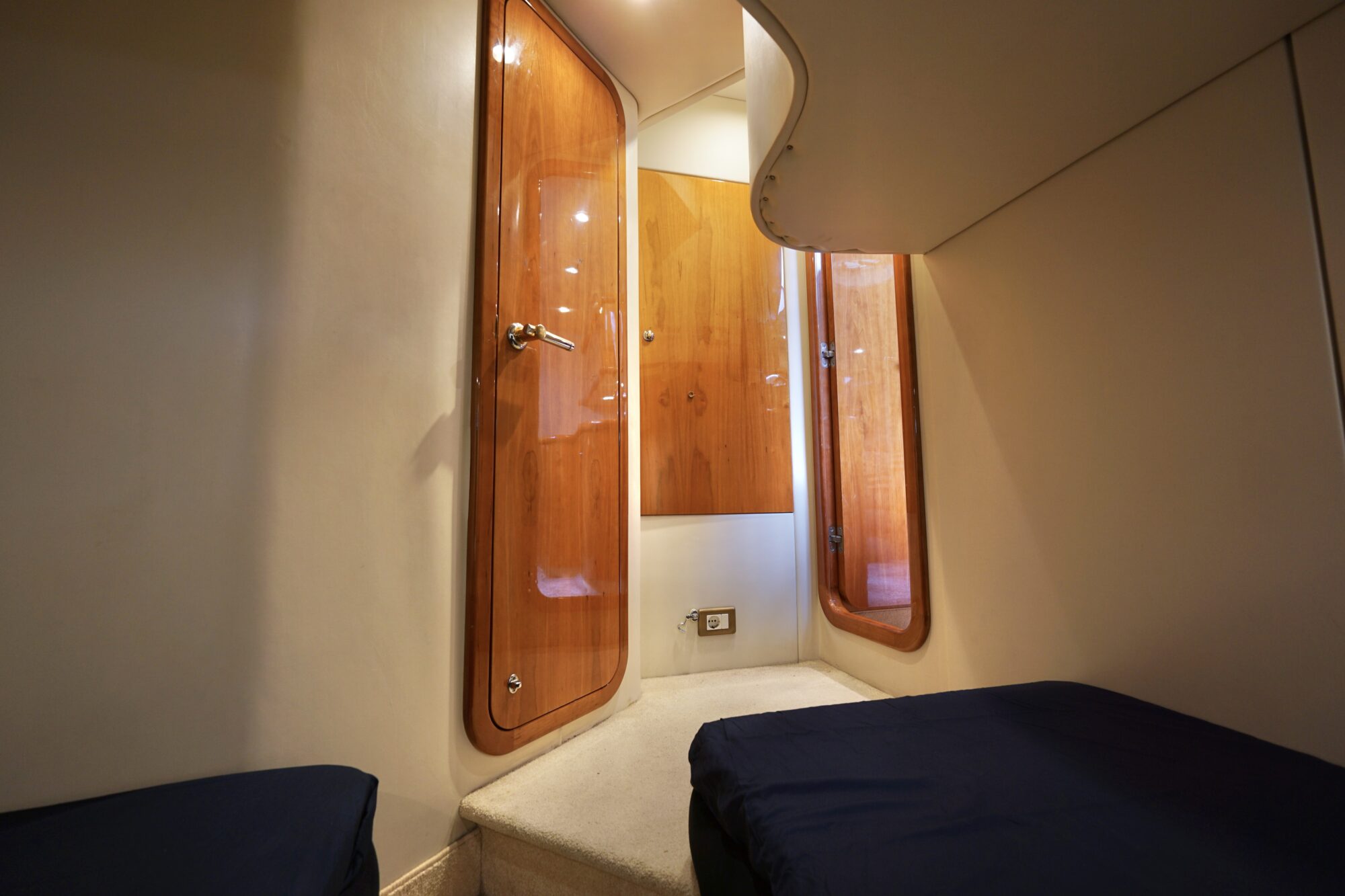 Sunseeker Camarque 47 Cabrio — foto 17 van 75