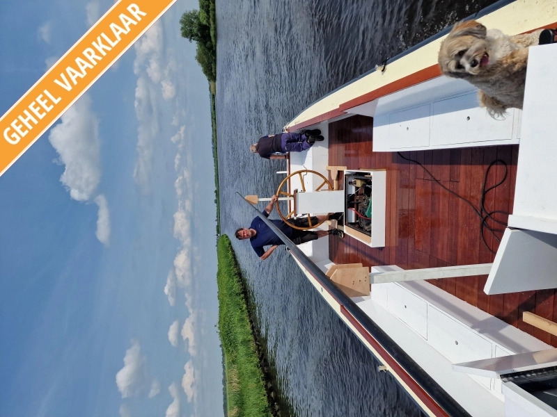 Onbekend rondvaartboot — foto 1 van 12