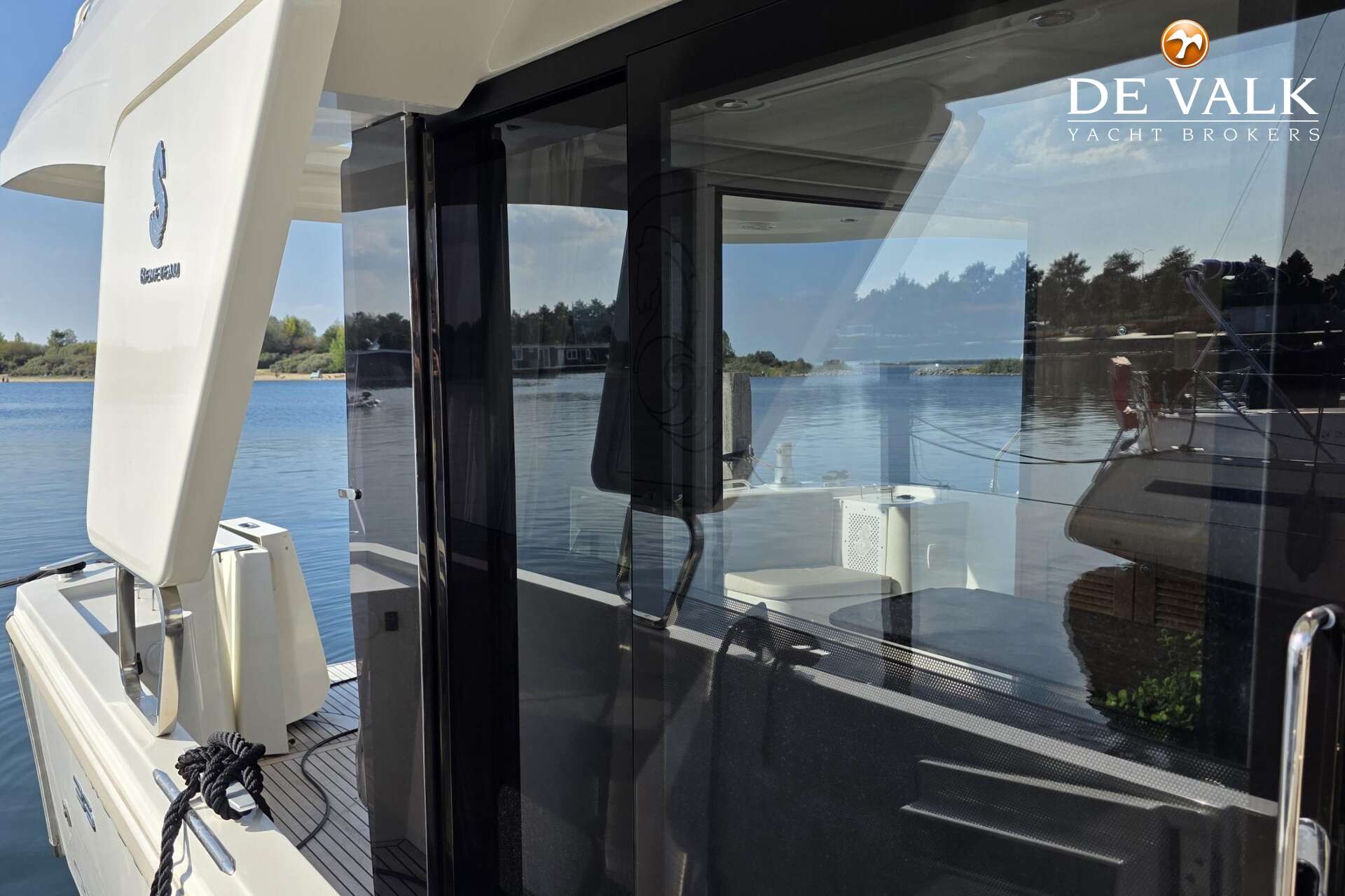Beneteau Swift Trawler 35 — foto 8 van 43