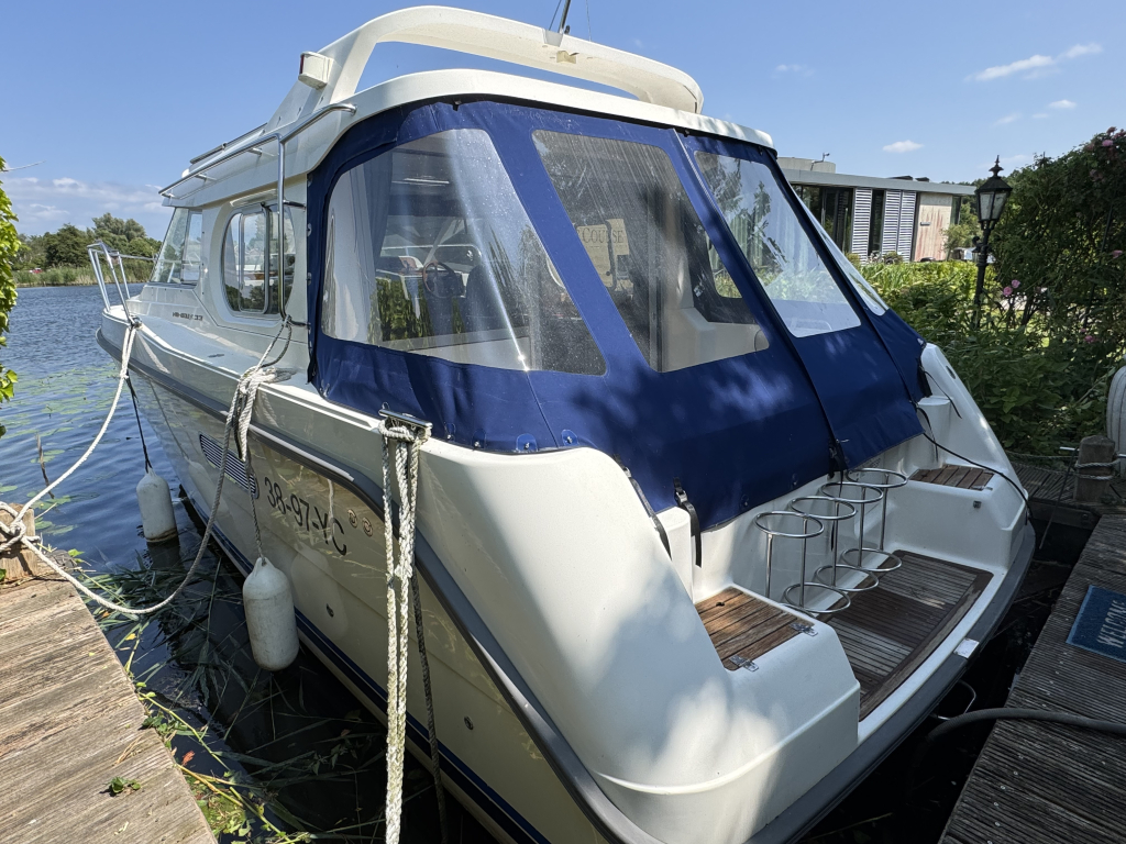 Nimbus33 Avanta Coupe