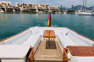 LongIsland 40 Runabout — foto 12 van 25