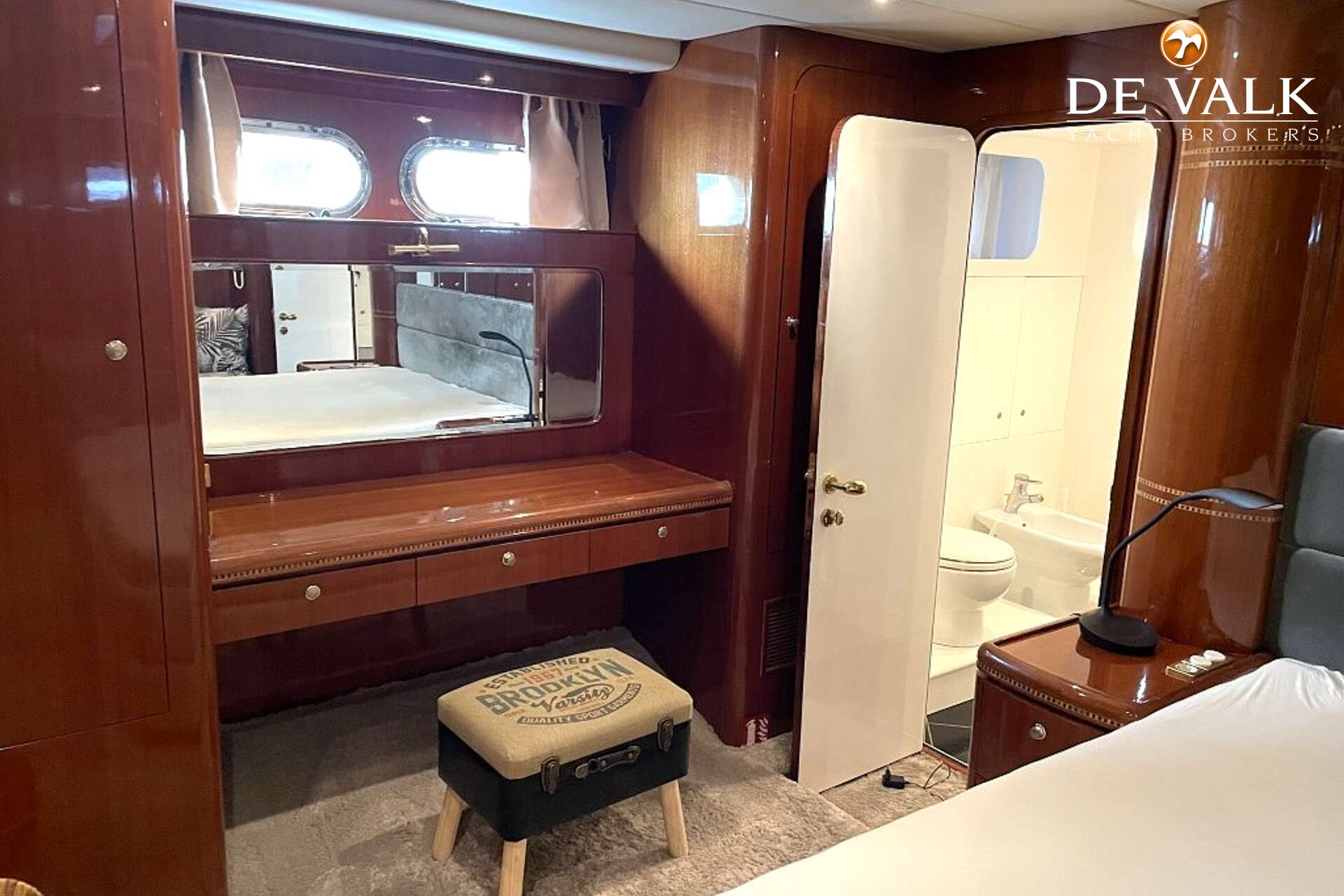 Elegance82 S