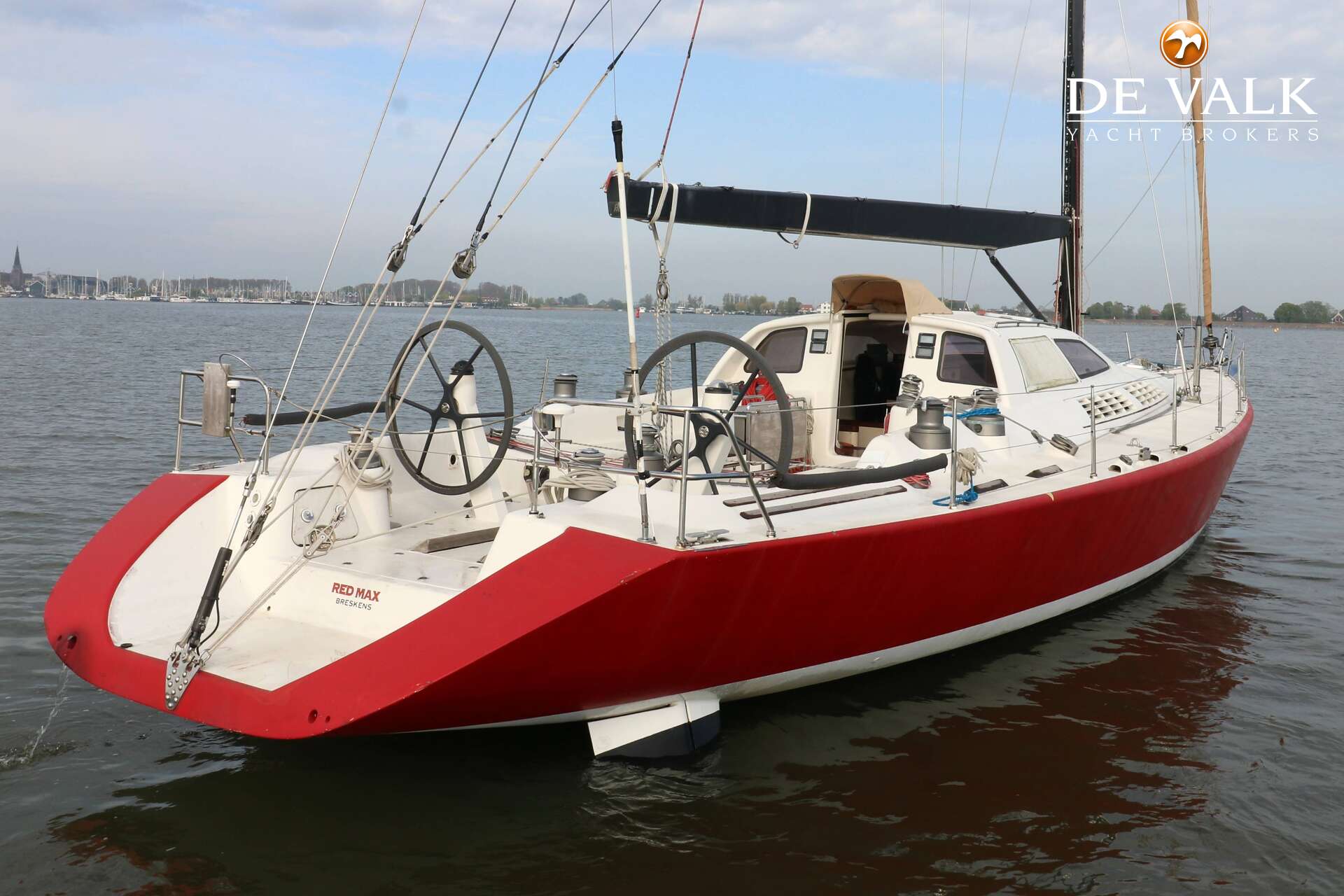 Simonis Voogd63 with lift keel