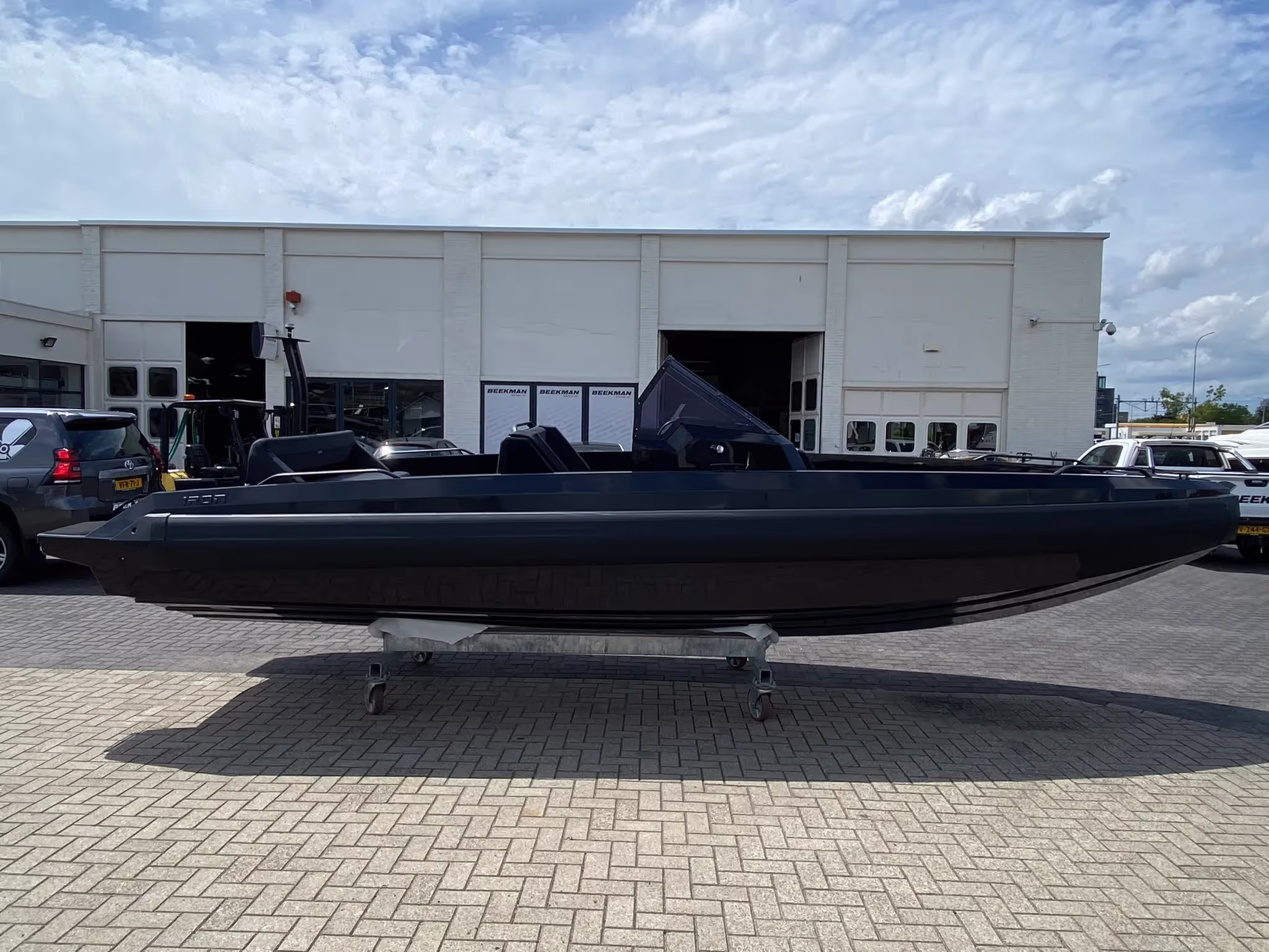 Iron 707 — foto 2 van 11