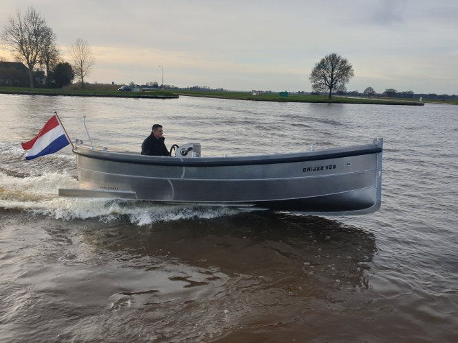 Van Vossen 600 Sloep DE GROOTSTE SLOEPENSHOWROOM VAN NEDERLAND — foto 2 van 8