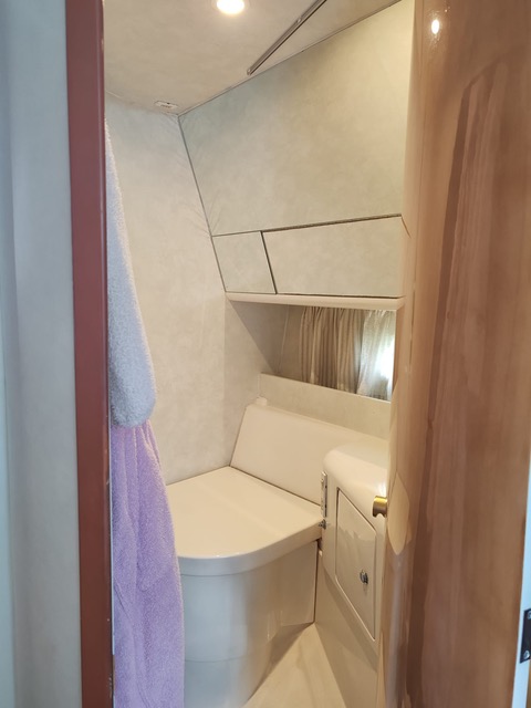 Enterprise Marine Sunquest 38 - BluYachting — foto 9 van 12