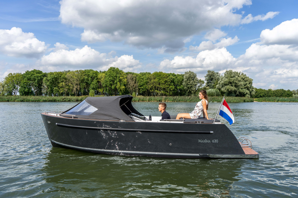 Maxima 630 Tender | Zelf samenstellen vanaf €31.950,-