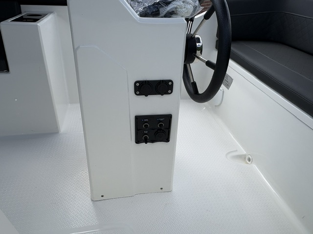 DEMO!! Coastliner 439XL met Tohatsu 9.9/20 PK en buiskap — foto 13 van 20