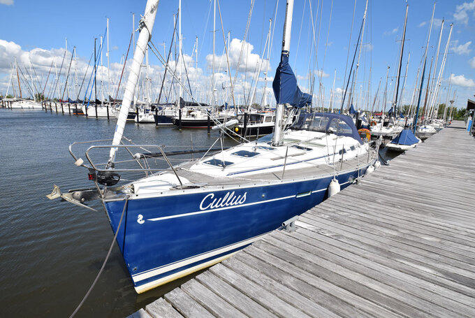 Boot Beneteau Oceanis 393 - Beschikbaar — foto 8 van 12