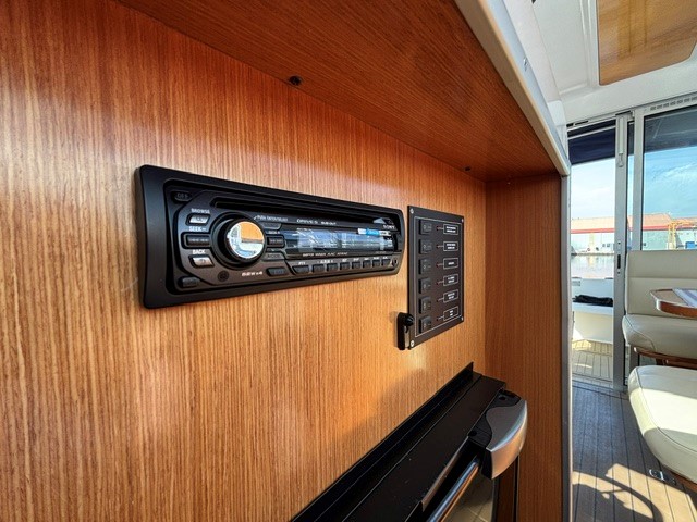 Beneteau antaris 760 — foto 9 van 9