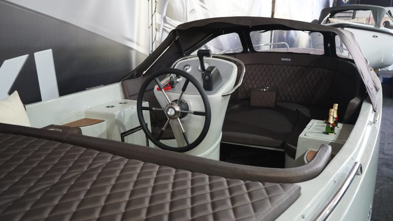 Primeur 710 tender agaatgrijs met 60 Pk DIRECT VAREN — foto 4 van 21