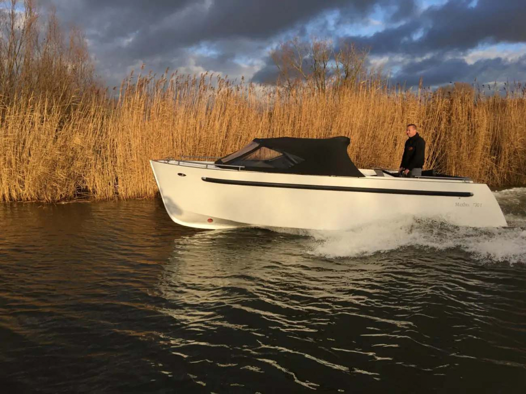 Maxima 730i | Diesel tender | Vanaf €43.950,- — foto 11 van 16