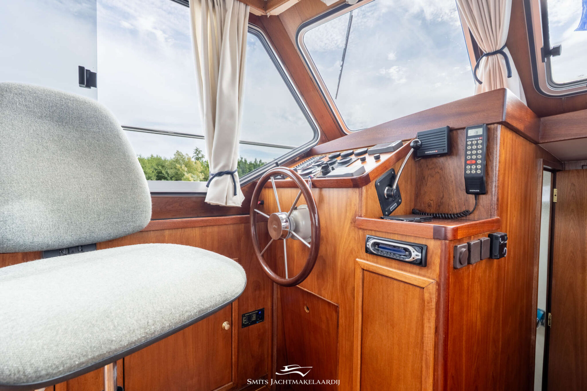 Bach Yacht 35 OK — foto 7 van 29