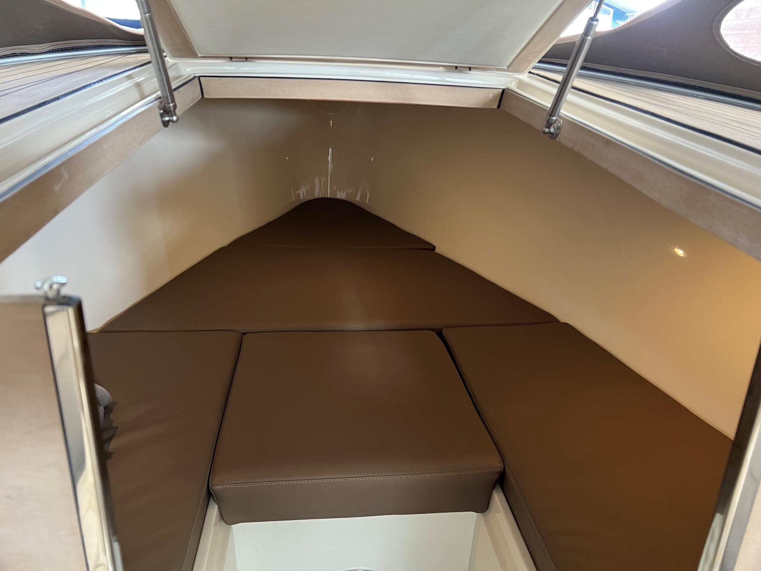 Venegy V30 Classic Cabin — foto 22 van 25