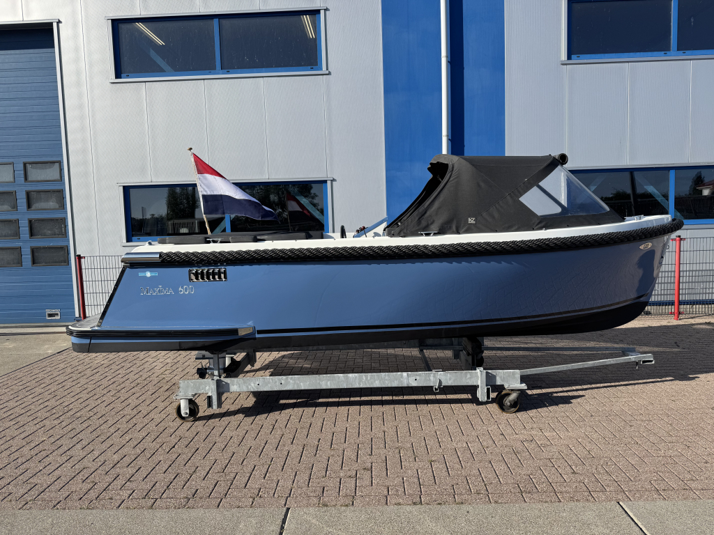 Maxima 600 met Honda 20 pk — foto 7 van 16