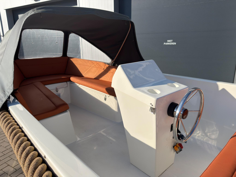Liberty 555 Tender — foto 4 van 12