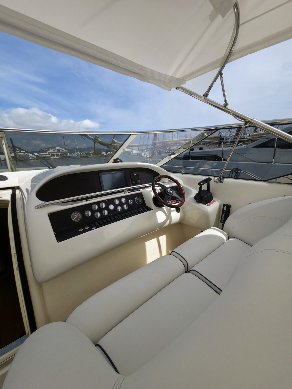 Sunseeker 63 Predator (Gedupliceerd) (Gedupliceerd) — foto 6 van 19