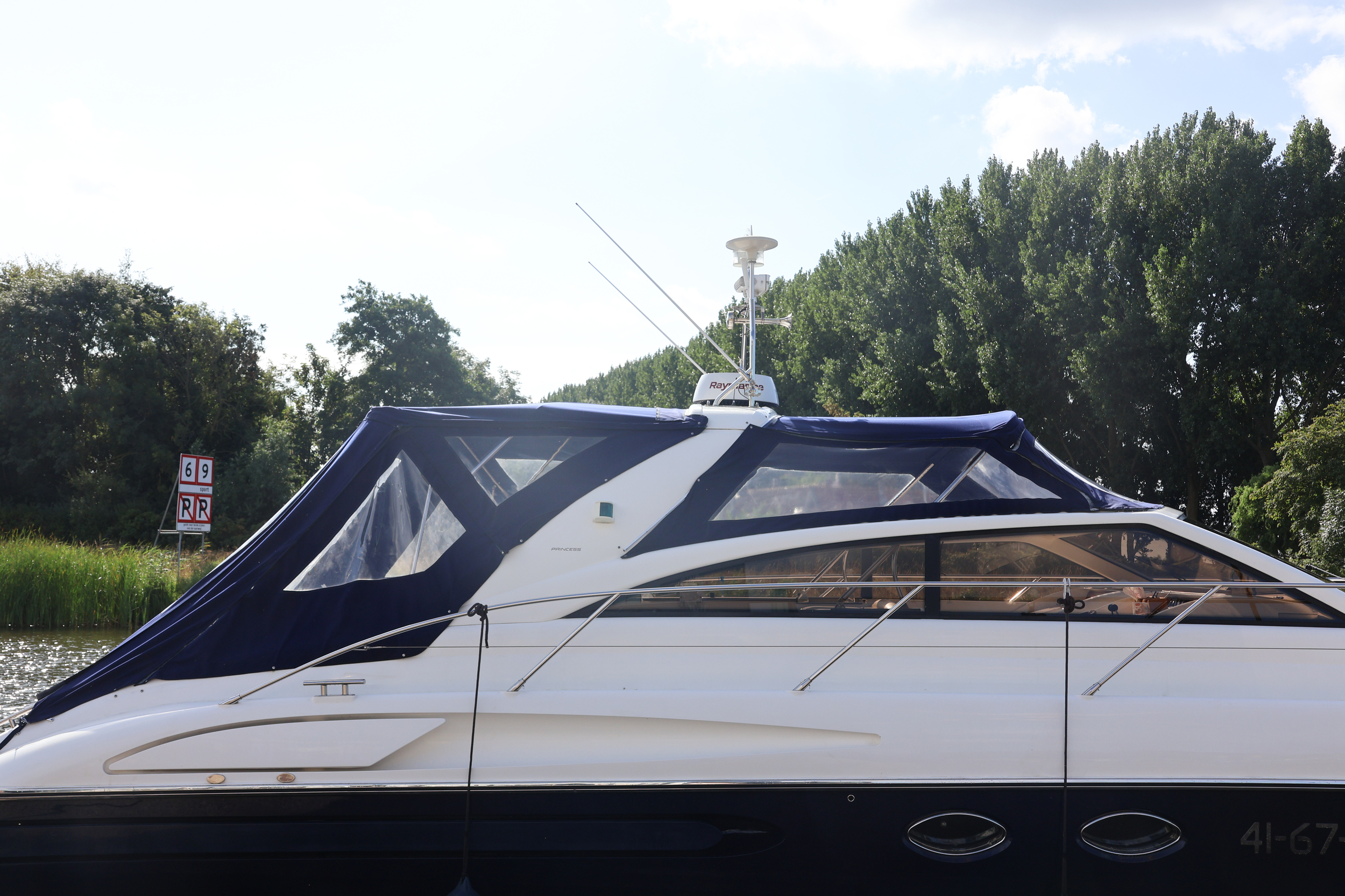 Princess V52 — foto 17 van 50