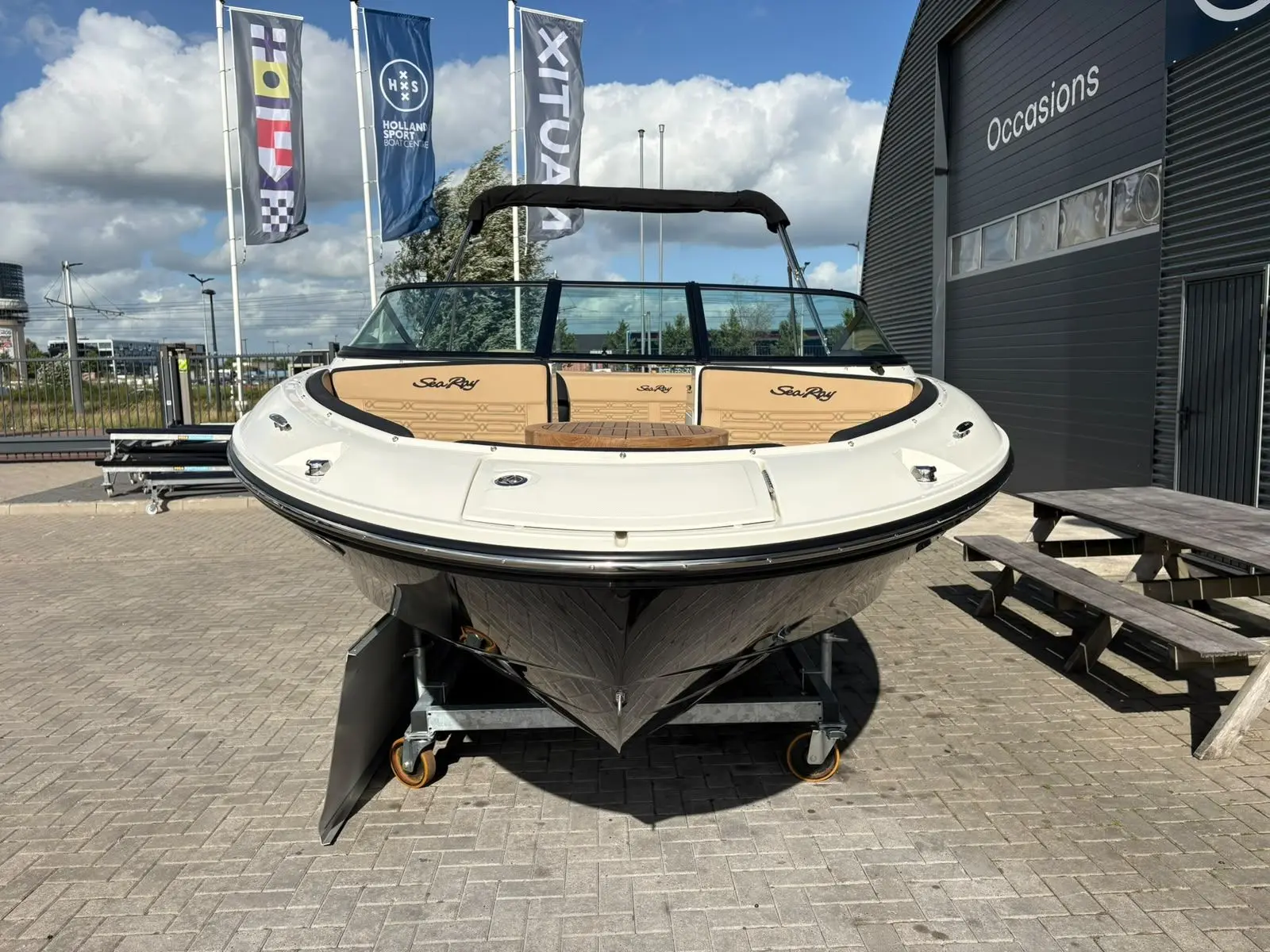 Sea Ray SPX 190 (2027) — foto 14 van 39