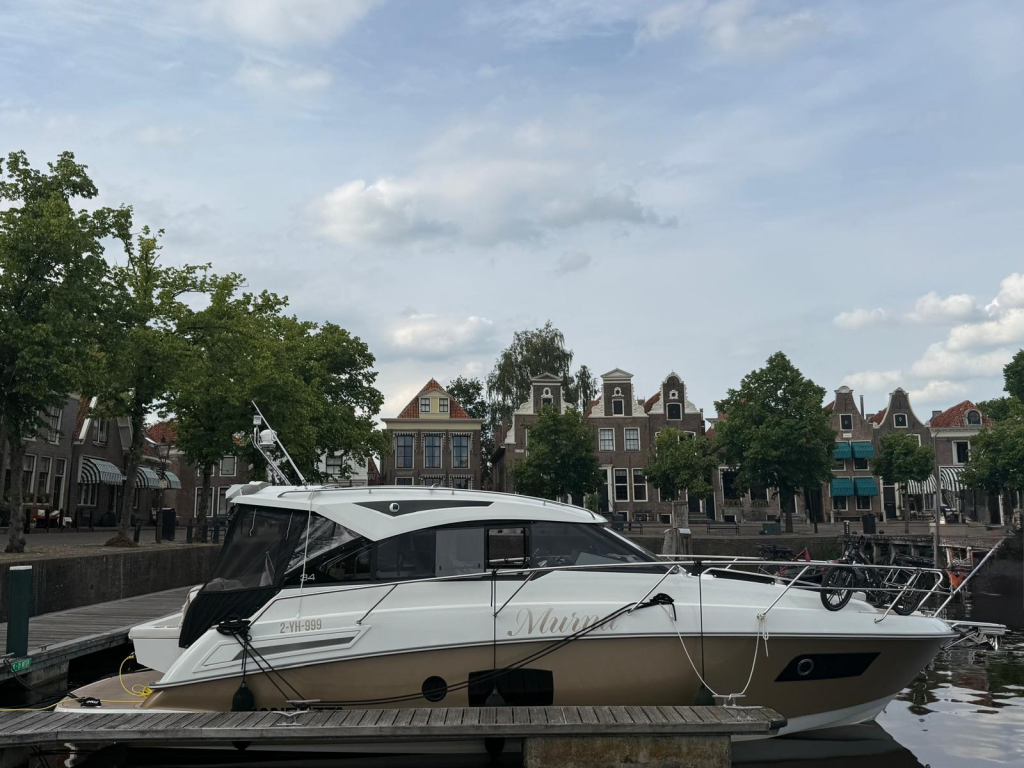 Grandezza 34 OC – 2024 | Volvo Penta D6-380 DPI | Full Options | < 200 vaaruren — foto 9 van 29