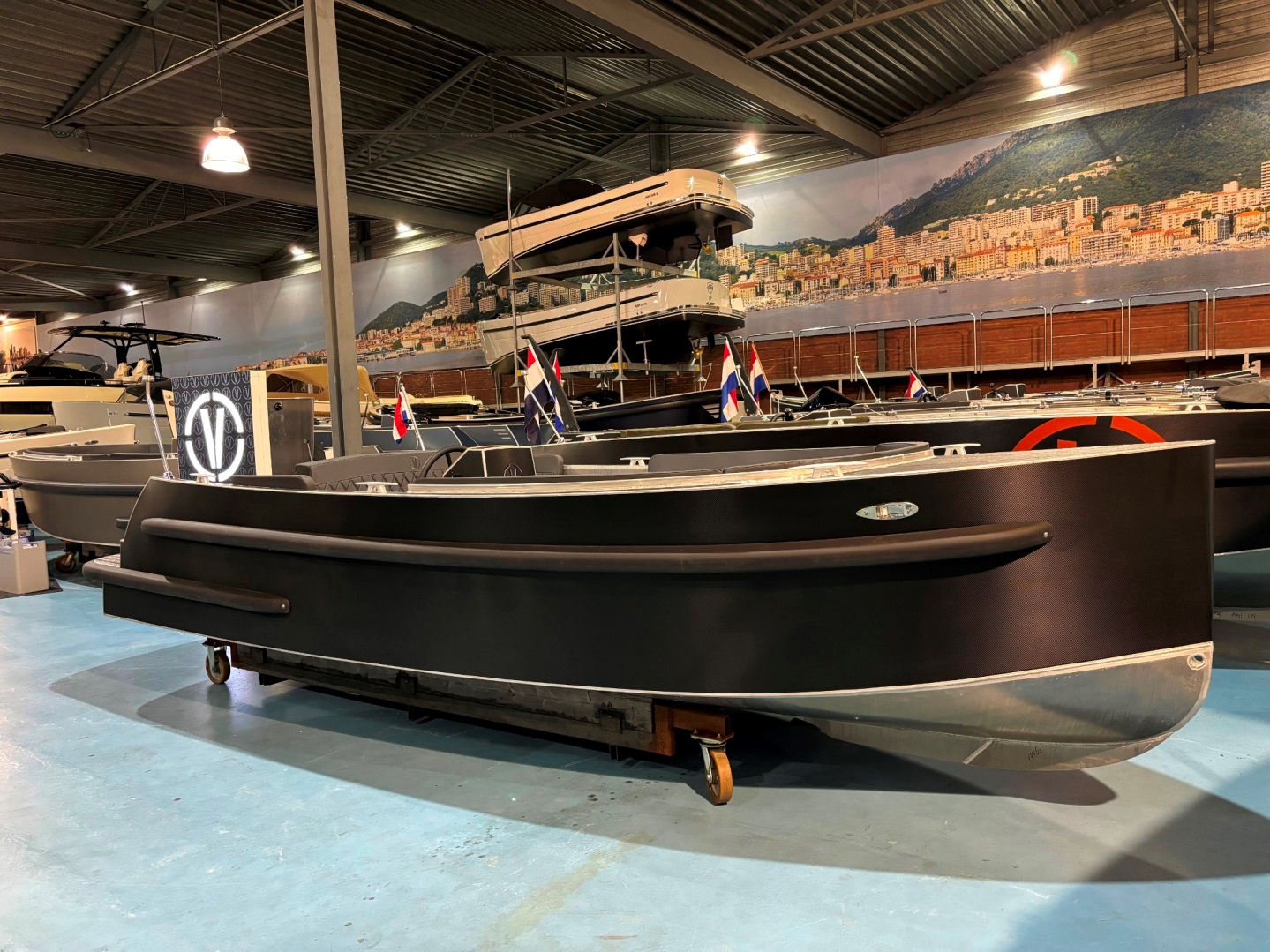Van Vossen VanVossen E-tender 595 E-propulsion 6kW op voorraad